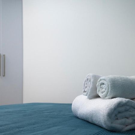 Lovely 2 Bed Apartment In Larnaca City Centre ภายนอก รูปภาพ