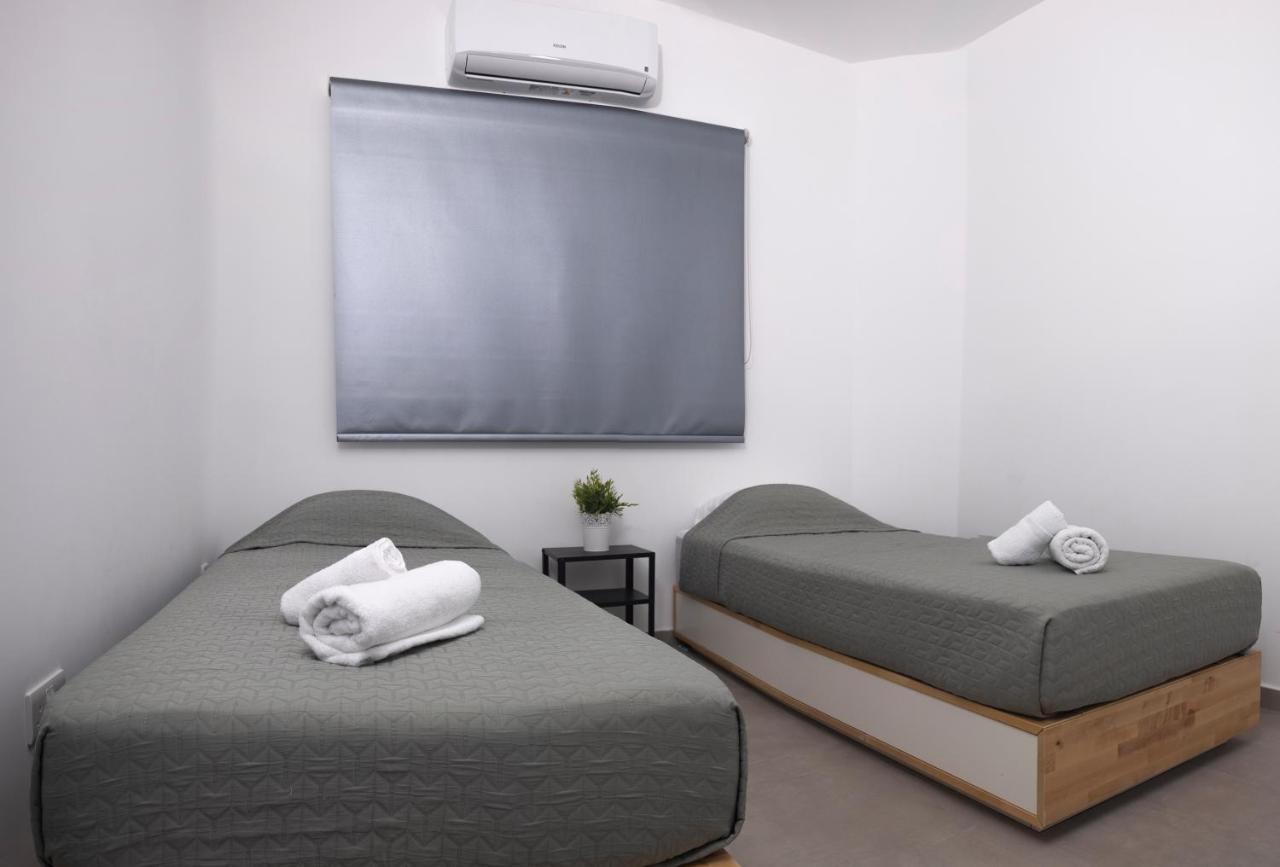Lovely 2 Bed Apartment In Larnaca City Centre ภายนอก รูปภาพ