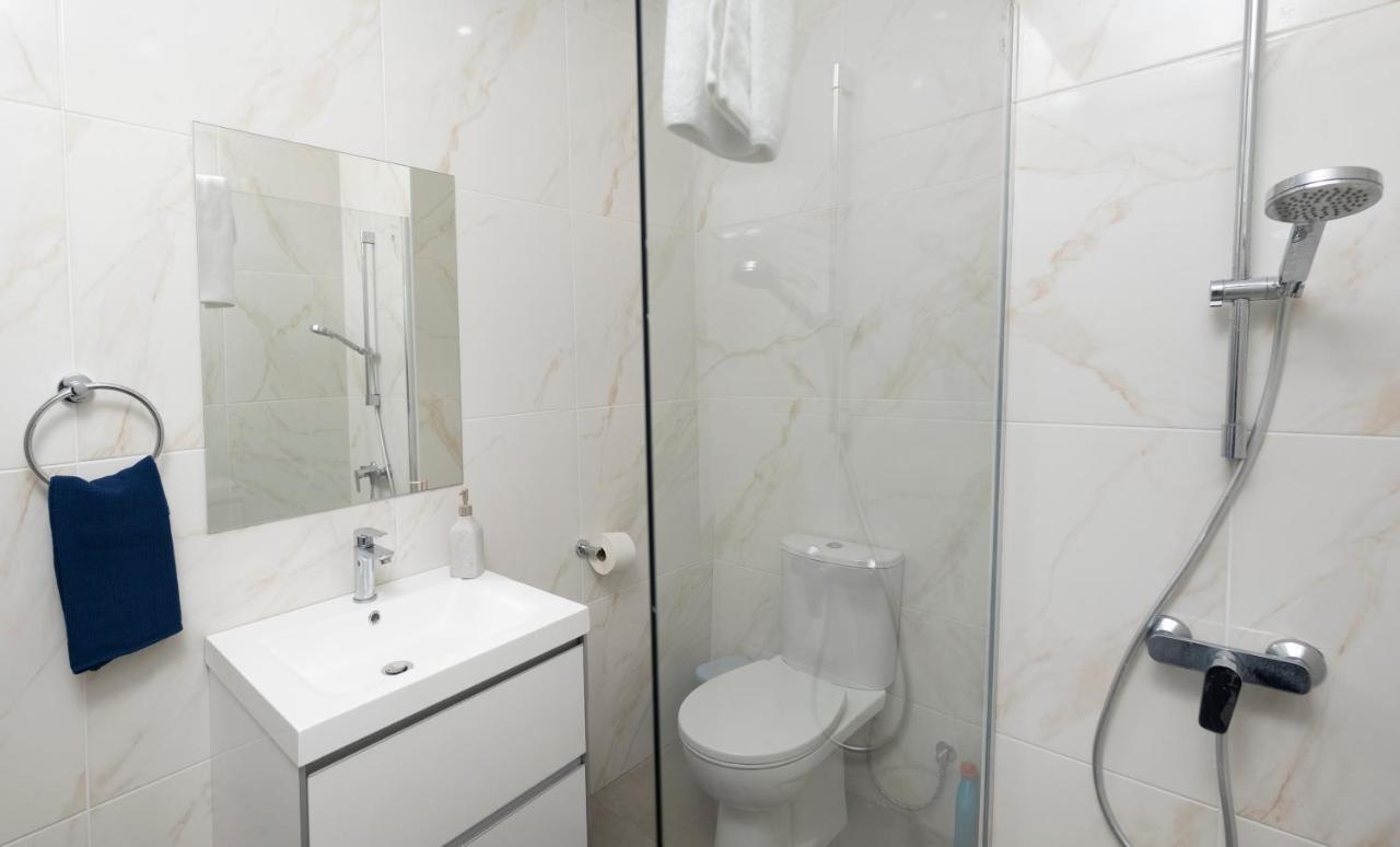 Lovely 2 Bed Apartment In Larnaca City Centre ภายนอก รูปภาพ