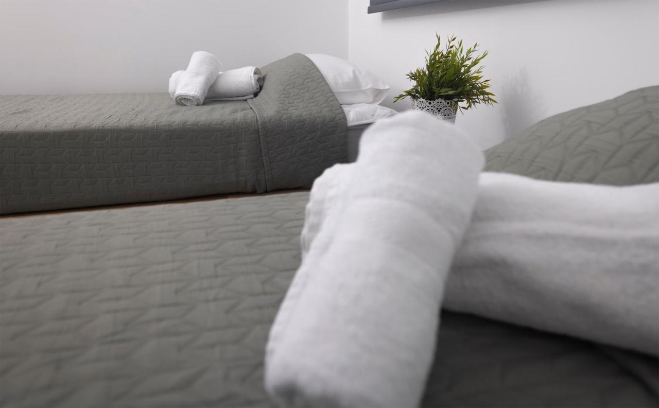 Lovely 2 Bed Apartment In Larnaca City Centre ภายนอก รูปภาพ