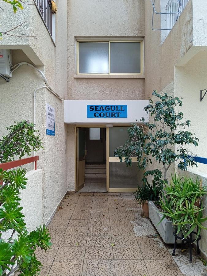 Lovely 2 Bed Apartment In Larnaca City Centre ภายนอก รูปภาพ